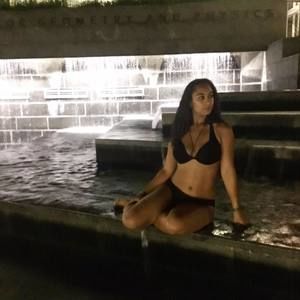 Meet your Posher, Isabelle