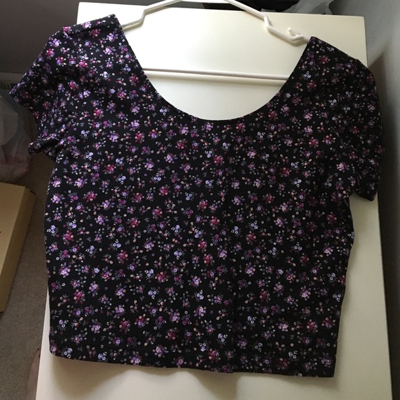 Garage flowered crop top