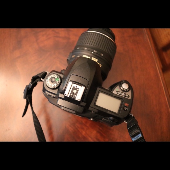 Nikon D70 Camera - Picture 3 of 3