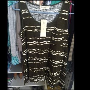 Army green with stripes tank