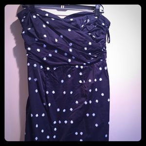 Navy strapless dress with sweetheart neck