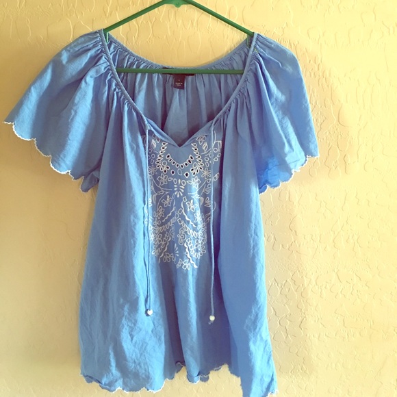 Flowy Embroidered Top - Bandolino Blu