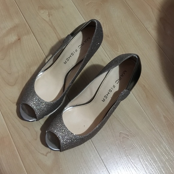 🎆Marc Fisher Sparkly Peep Toe High Heels