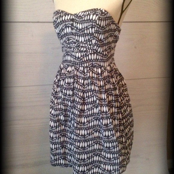 BeBop Dresses & Skirts - Cute navy blue and white sundress
