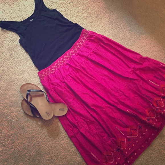 Old Navy smocked waist skirt