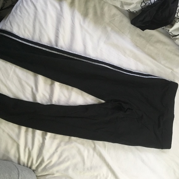 VS- PINK leggings - Picture 3 of 3