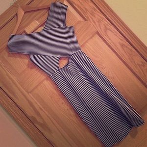 Black & White Stripped Cut-out Dress