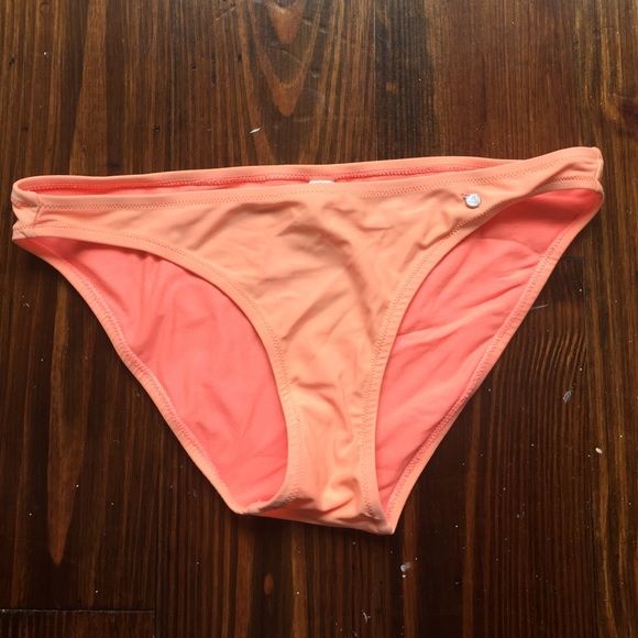 American Eagle swim bottoms