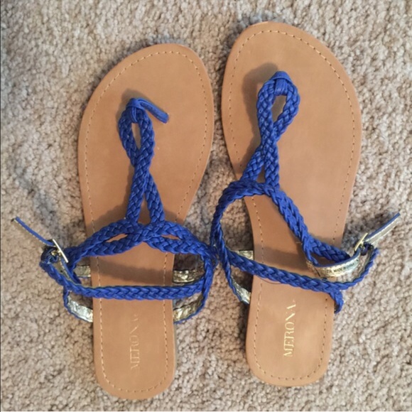 SOLD ❌ Target Merona Sandals - Picture 2 of 2