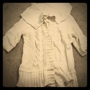 Off white buckle up sweater w 3/4 sleeve