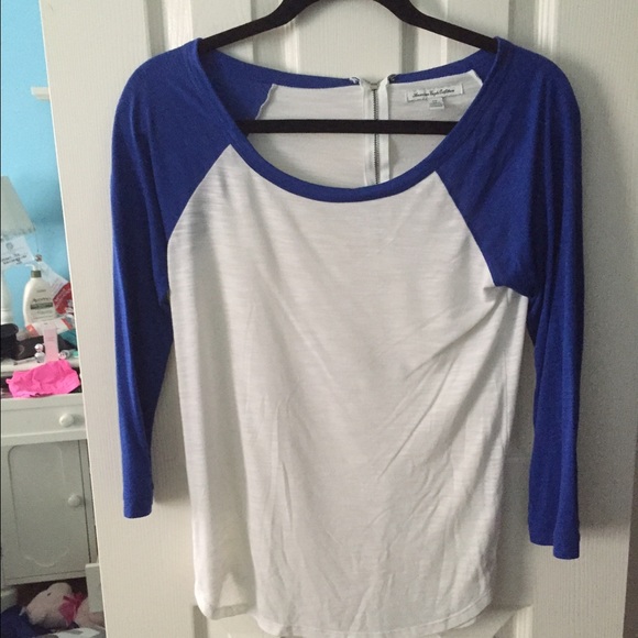 SOLD ❌American eagle baseball t