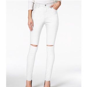 High wasted white jeans
