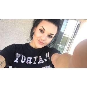 Meet your Posher, Mikayla