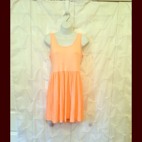 H&M 💕✨25% OFF BUNDLES💕✨