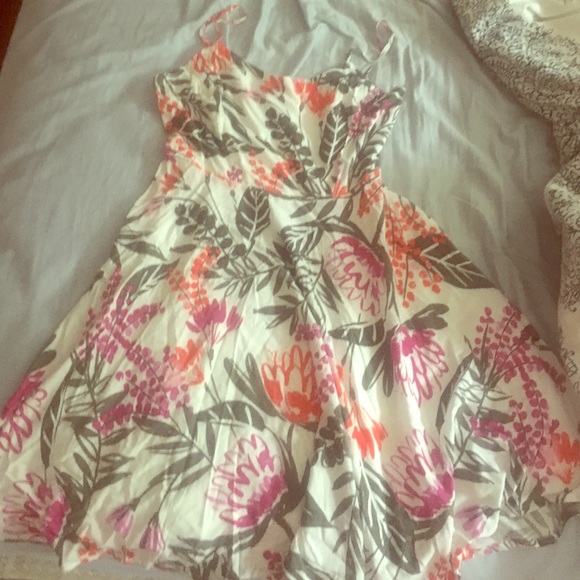 Brand new summer floral dress! - Picture 1 of 1