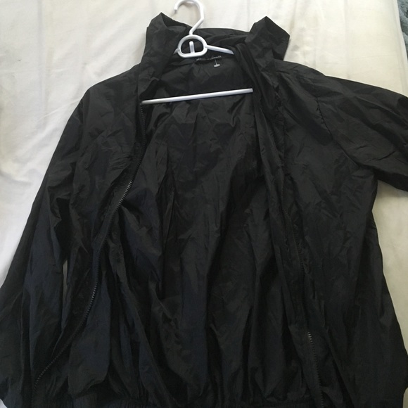 Brandy Melville windbreaker