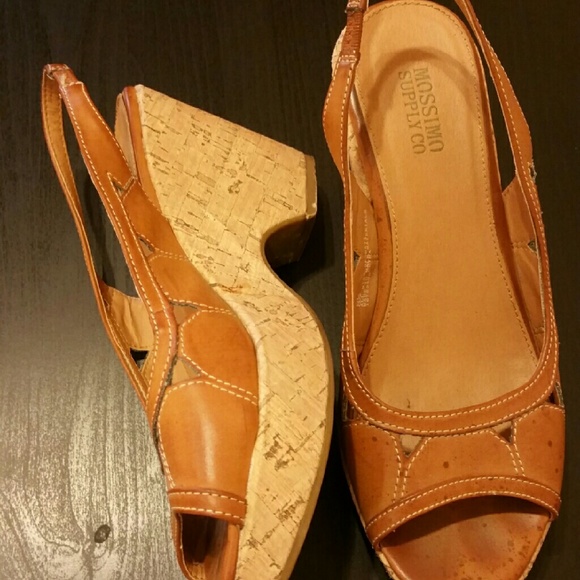 Shoe - Picture 1 of 1