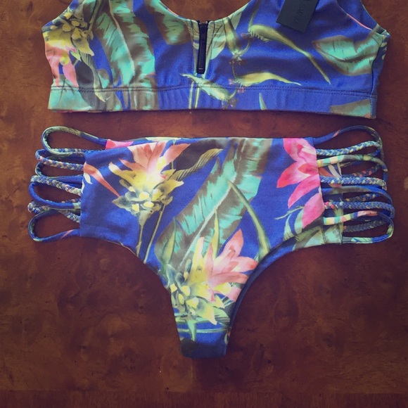 SOLD - Stone fox swim Bali bottoms