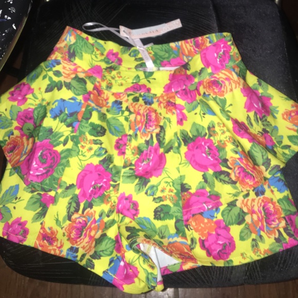 Ekklesia Floral Print Shorts - Picture 1 of 4