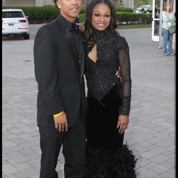 Formal Dress / Prom Dress - Picture 2 of 4