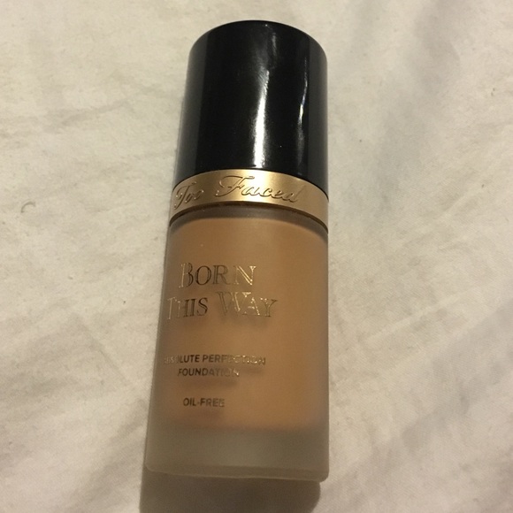 Too Faced Born This Way Foundation