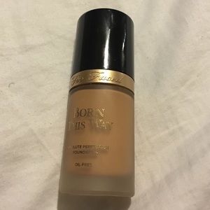Too Faced Born This Way Foundation