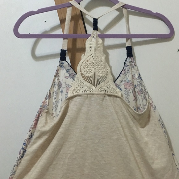 Cute summer tank top! - Picture 3 of 4