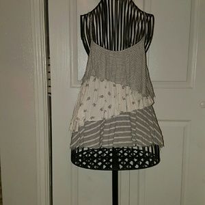 Forever 21 Gray & White Ruffled Tank