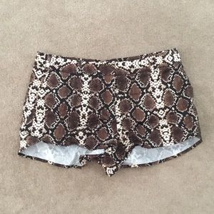 BCBG SHORTS