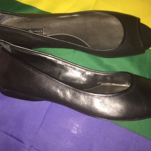 Open toe leather flats!
