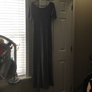 Floor length grey Roxy dress