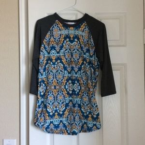 LulaRoe shirt size medium