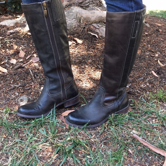 Dark Brown Guess Boots