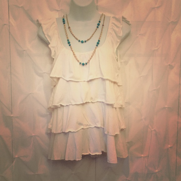 Set of 2 Express ruffled tanks!