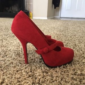 Adorable red swede heels!