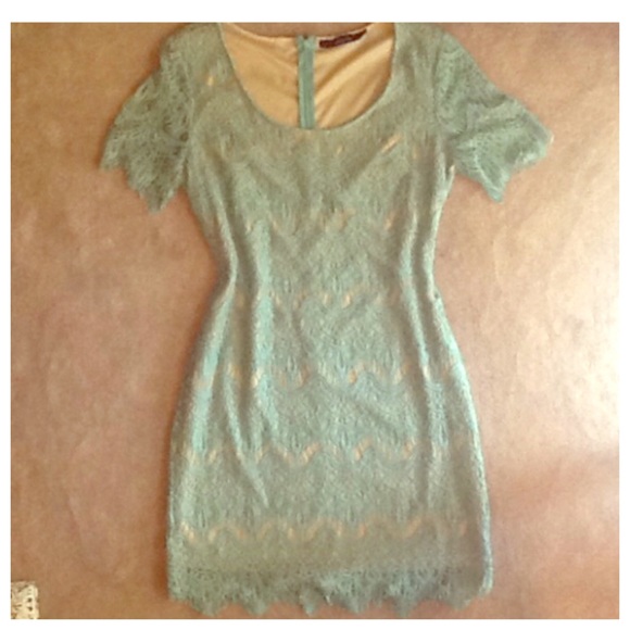 Ark & Co. Sea foam Lace Overlay Dress - Picture 1 of 3