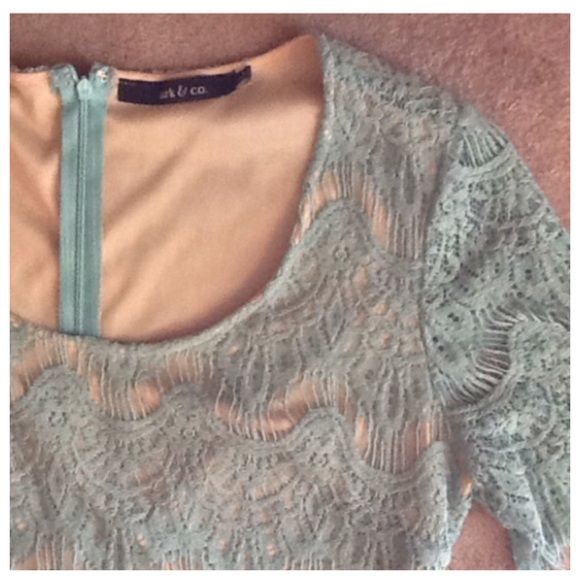 Ark & Co. Sea foam Lace Overlay Dress - Picture 2 of 3