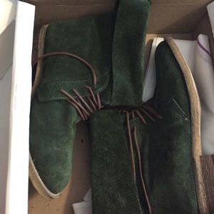 Troopa Stone Leather Boots Green