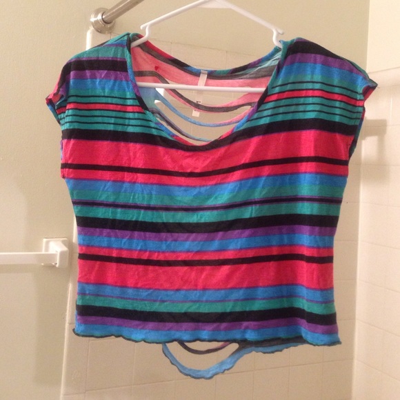 Colorful crop top w/ slits in back - Picture 1 of 2