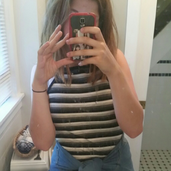 Meet your Posher, Metta - Picture 2 of 3