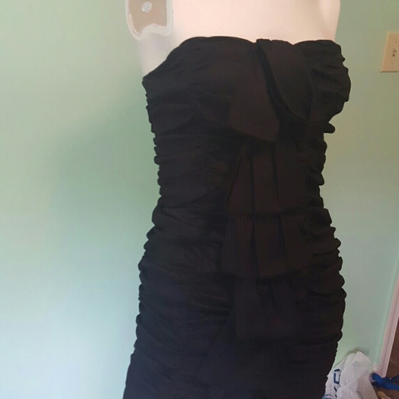 LBD Ruffled Black Dress - Picture 3 of 3