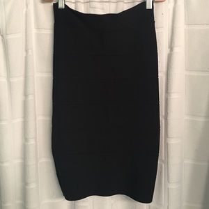 Bandage pencil skirt