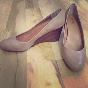 Nine West cream wedges