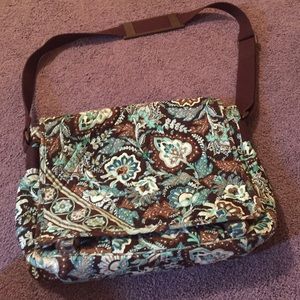 Vera Bradley messenger bag