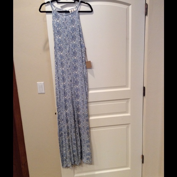 NWT FLATTERING LONG JUMPSUIT