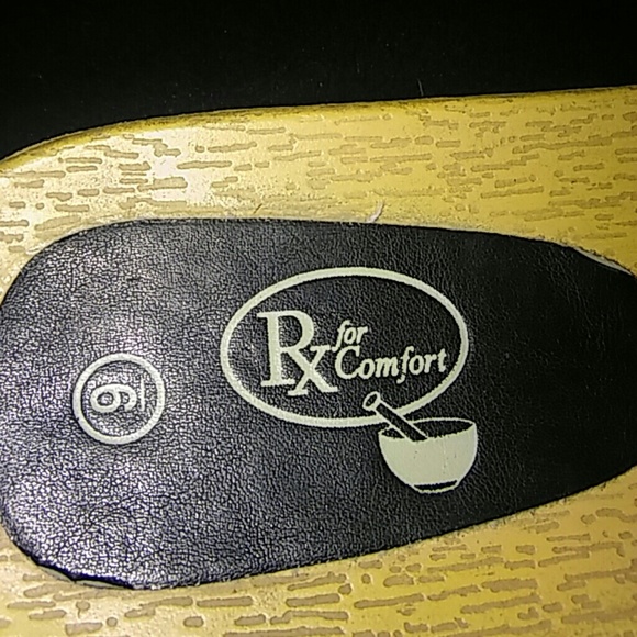 Sandals - Picture 2 of 4