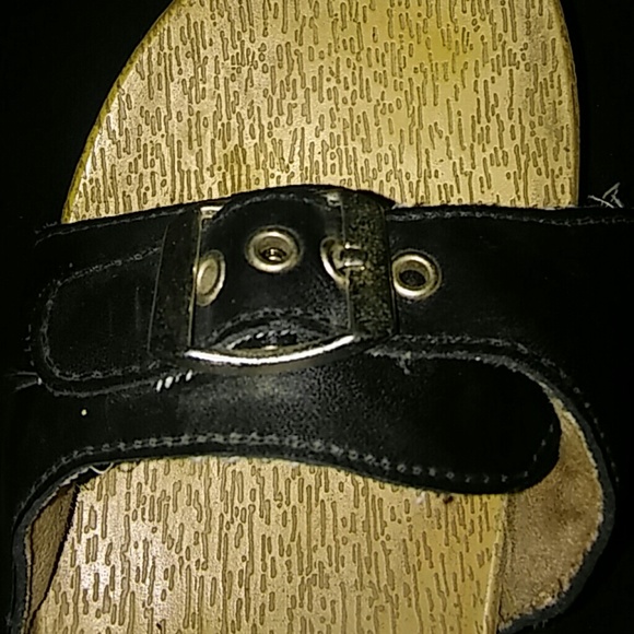 Sandals - Picture 4 of 4