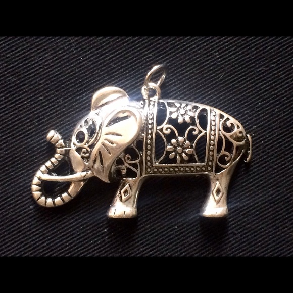 Silver filigree elephant costume pendant 🐘