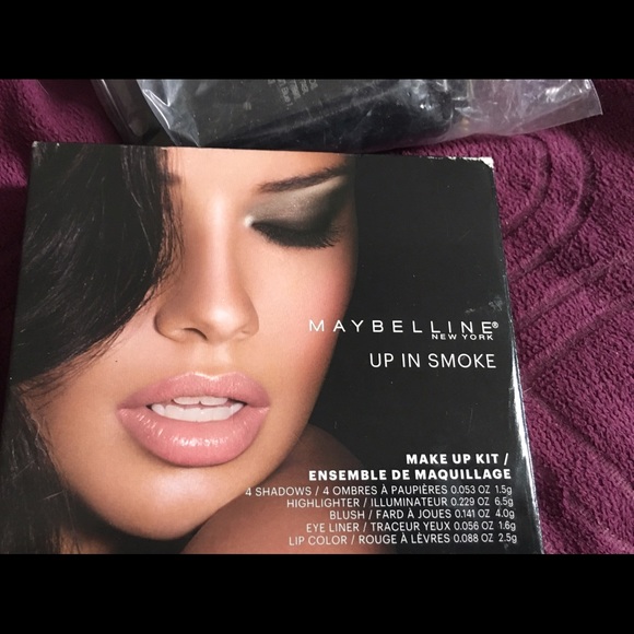 Makeup kit - Picture 2 of 2