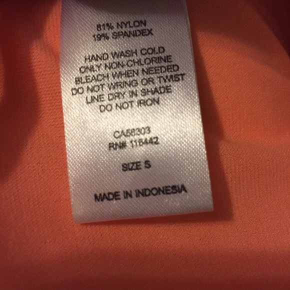 Swim suit - Picture 3 of 3